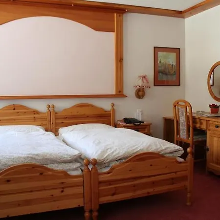 Alpine Budget By Taescherhof 2* צרמט
